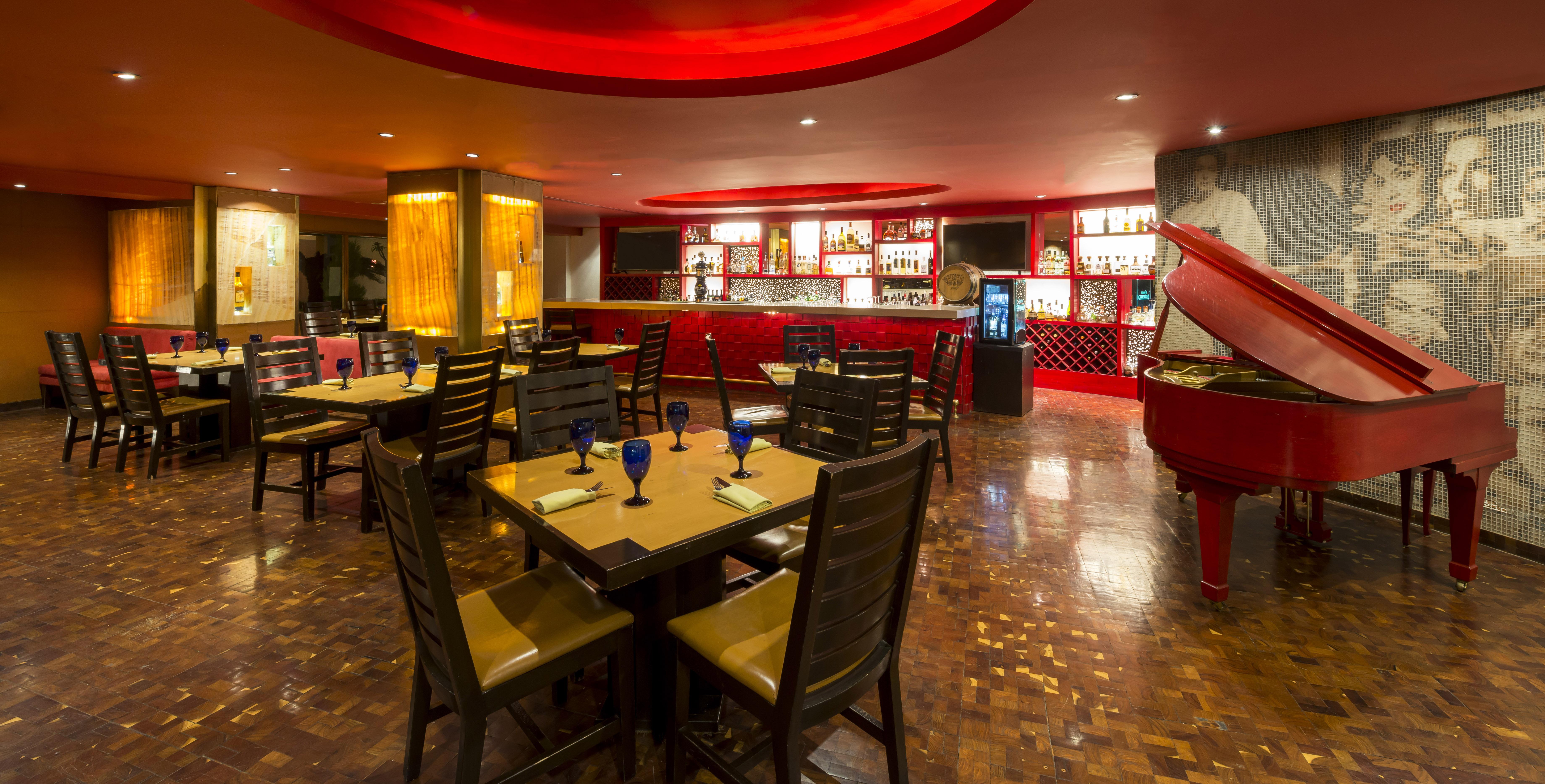 Camino Real Guadalajara Hotel Zapopan Luaran gambar The interior of the restaurant