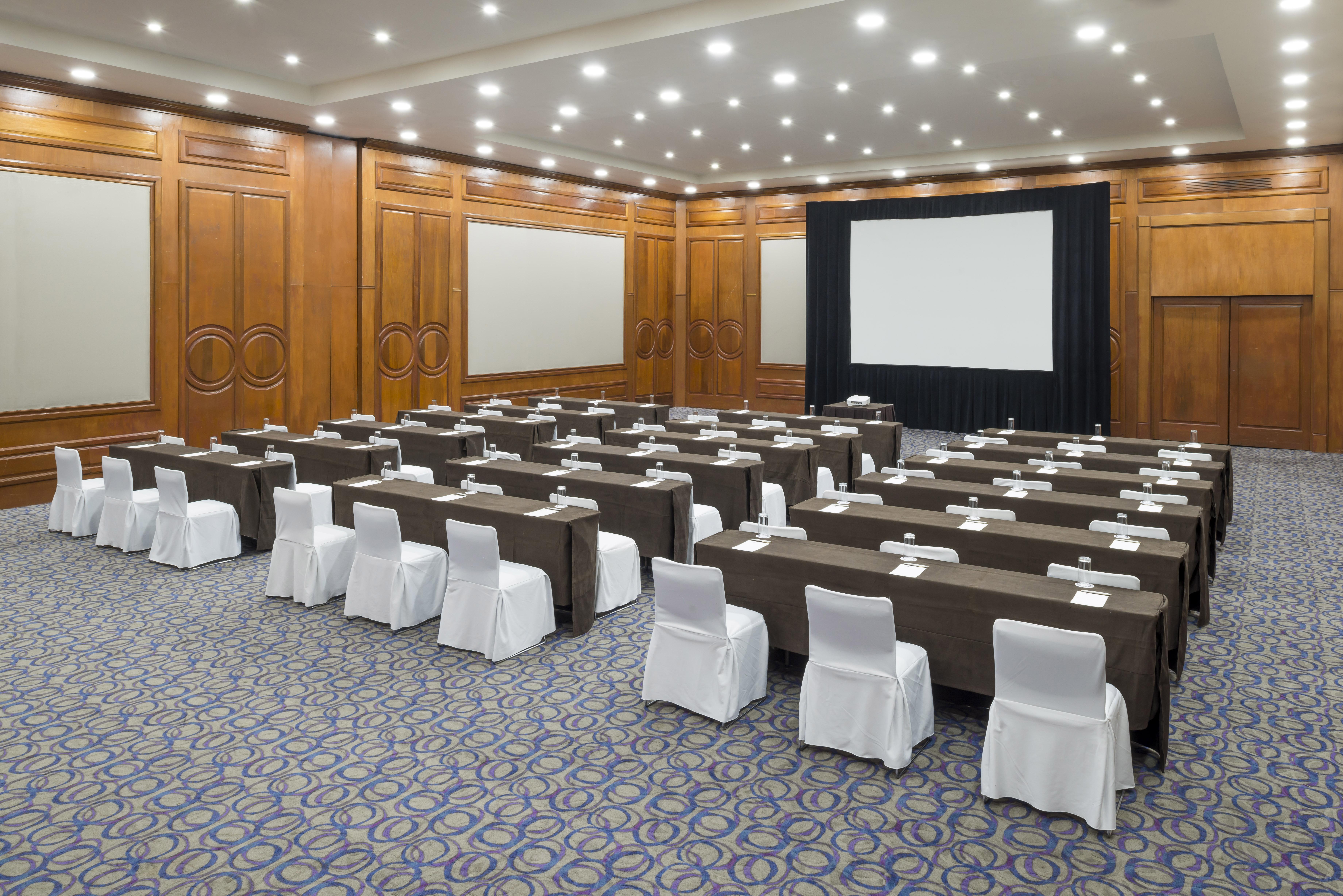 Camino Real Guadalajara Hotel Zapopan Luaran gambar A typical conference room