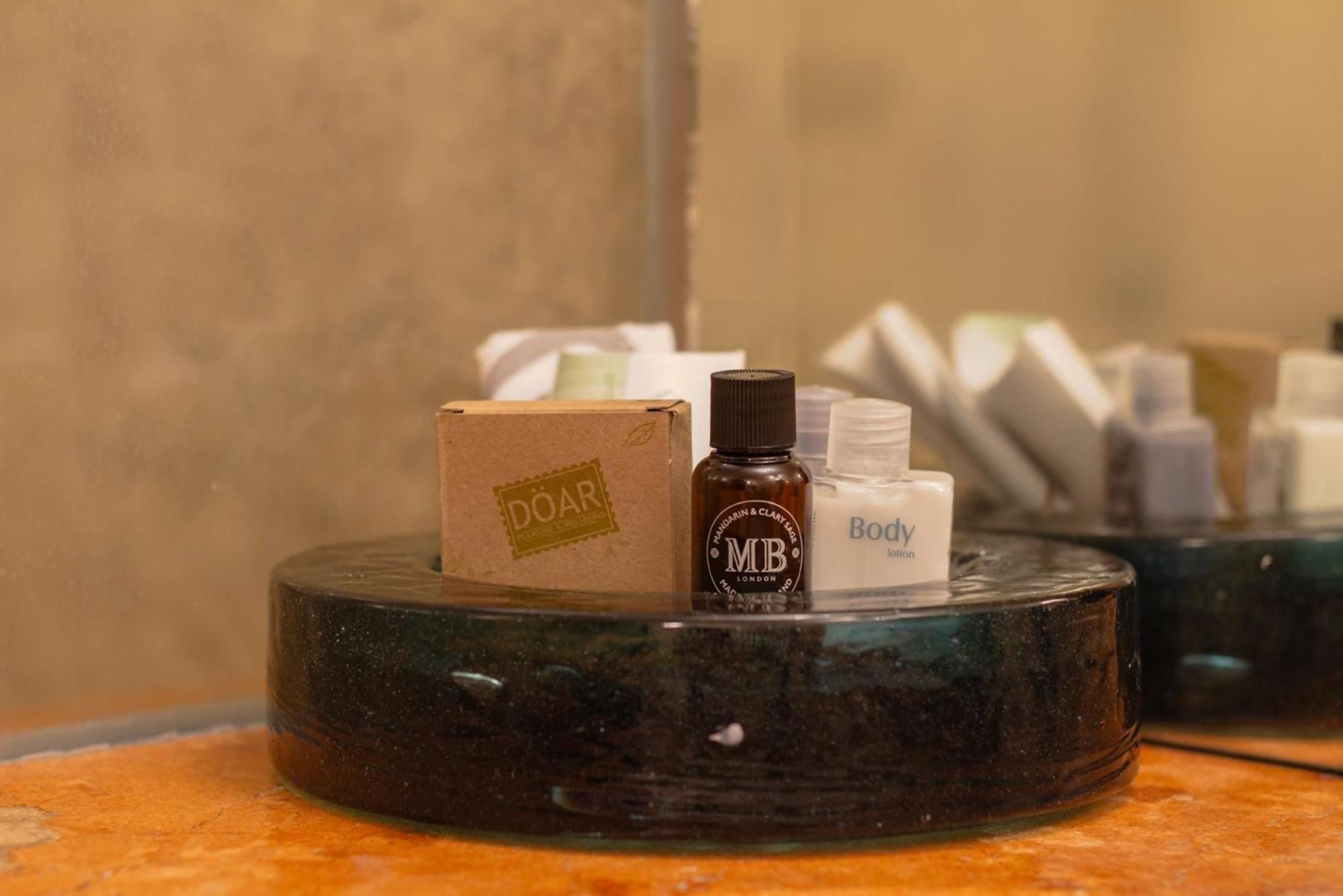 Camino Real Guadalajara Hotel Zapopan Luaran gambar Soap and body lotion